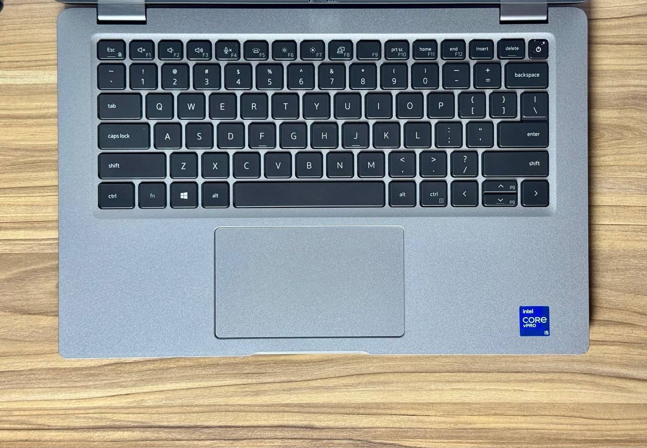 Notebook Dell i5 11th Generación | Teclado Retroiluminado | 16 de RAM | 256 SSD NVMe