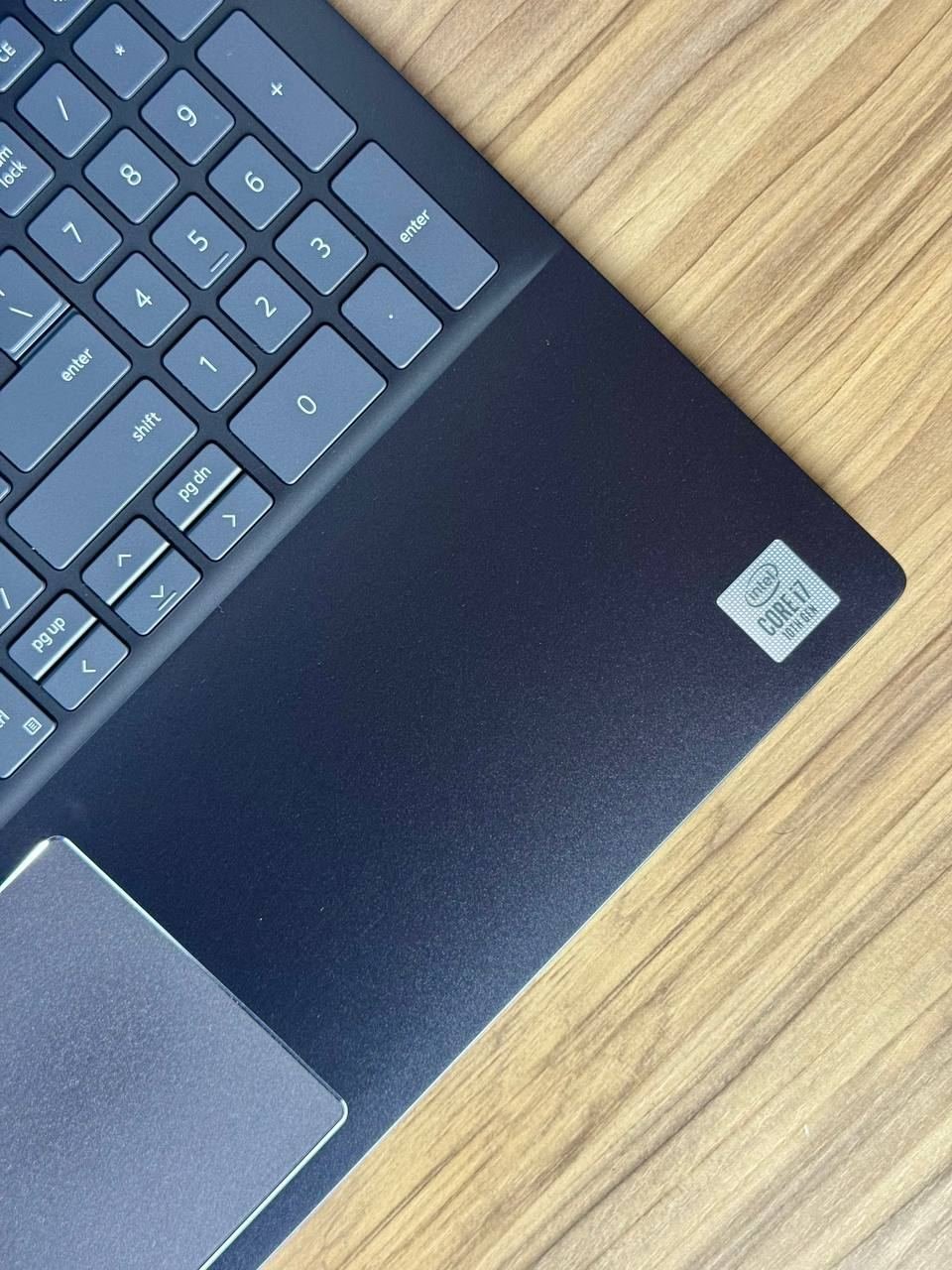 Notebook Dell Vostro i7 10ma Generación con teclado Retroiluminado