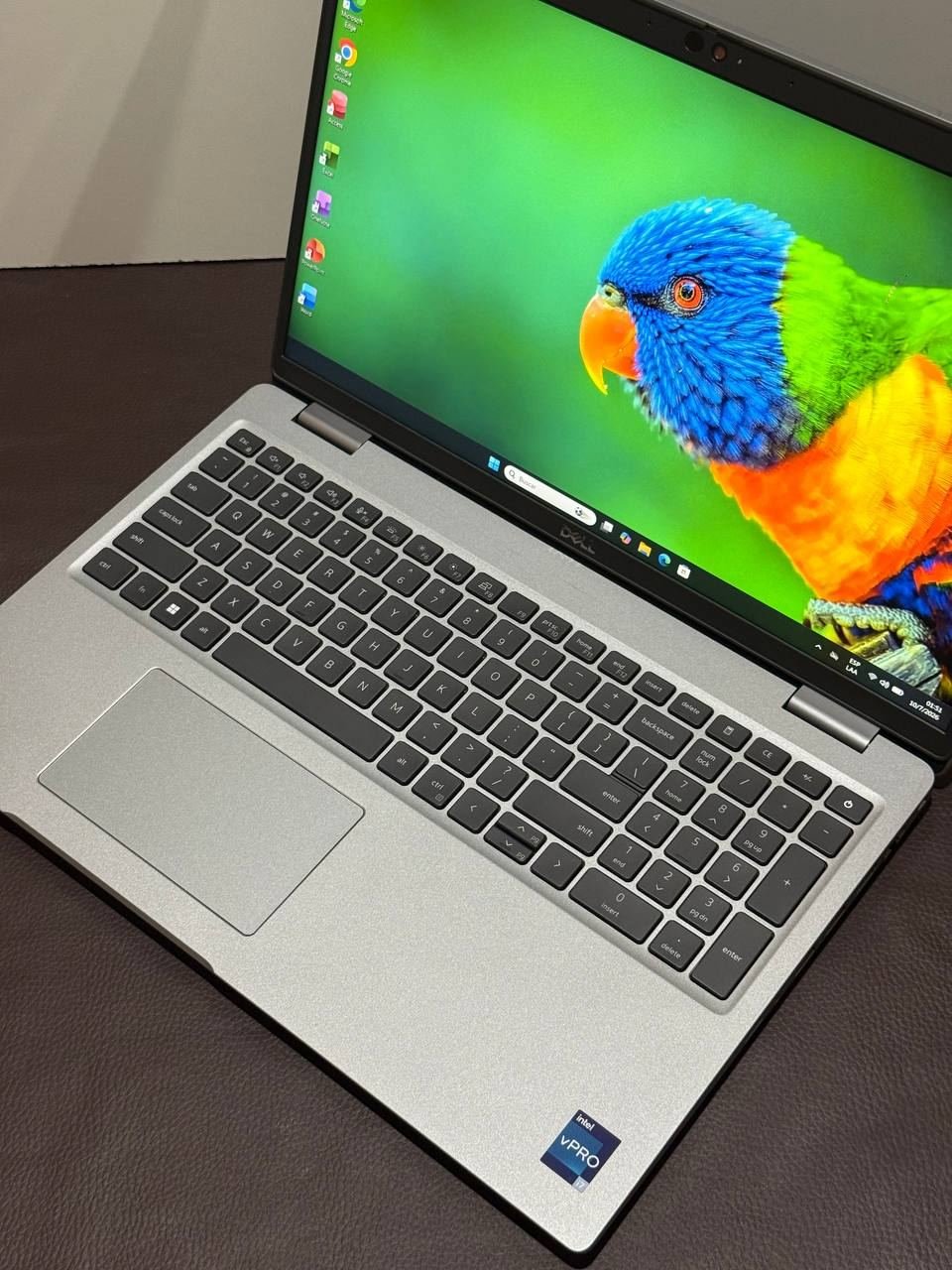 Notebook Dell i7 vPro 12th Generación, Teclado Retroiluminado y Reconocimiento Facial, 16 de RAM y 512 NVMe M.2 SSD SemiNuevo