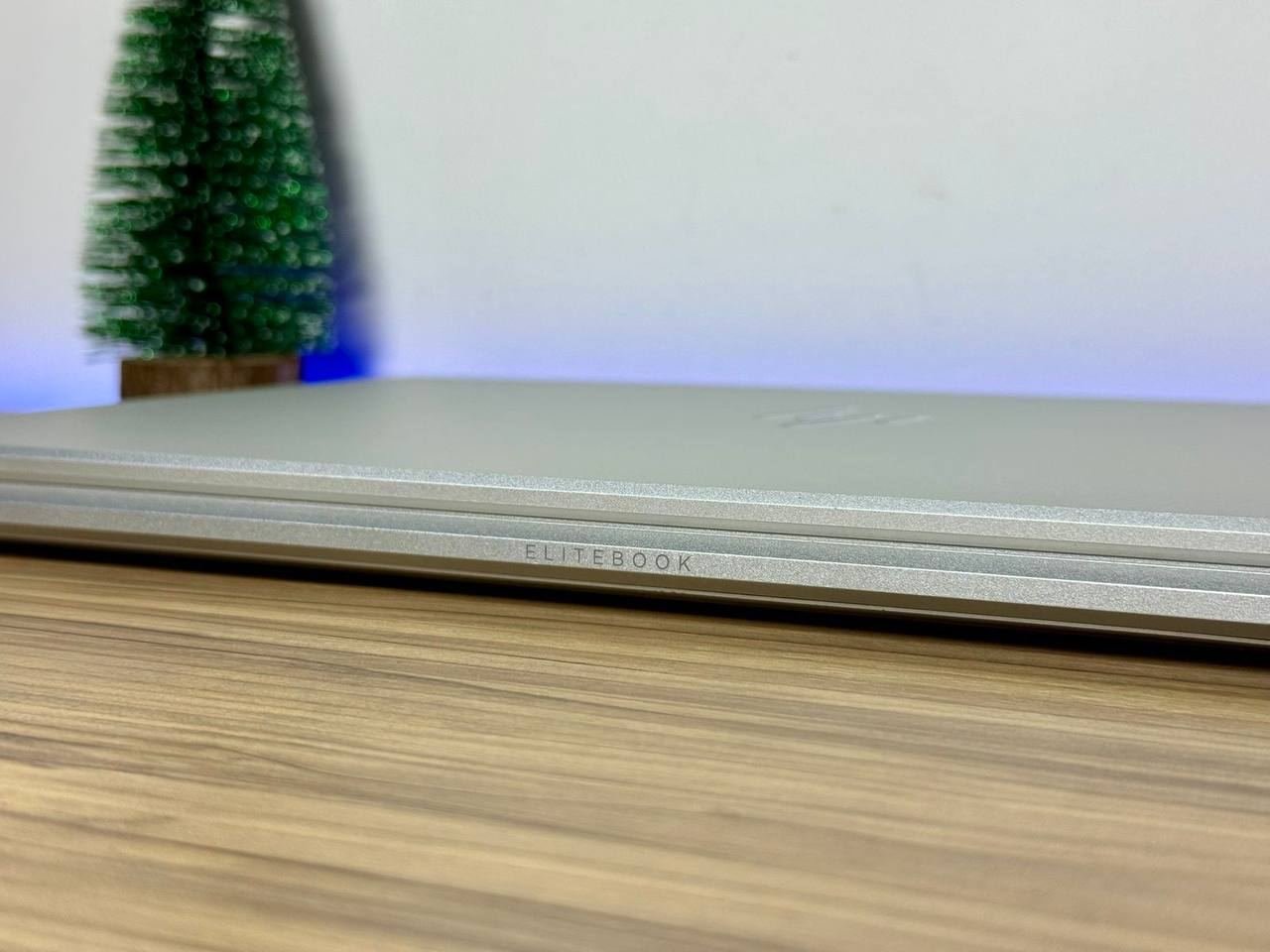 Notebook HP EliteBook i7 10th Generación, reconocimiento facial, Teclado Retroiluminado y Huella, 16 de RAM y 256 NVMe M.2 SSD SemiNuevo