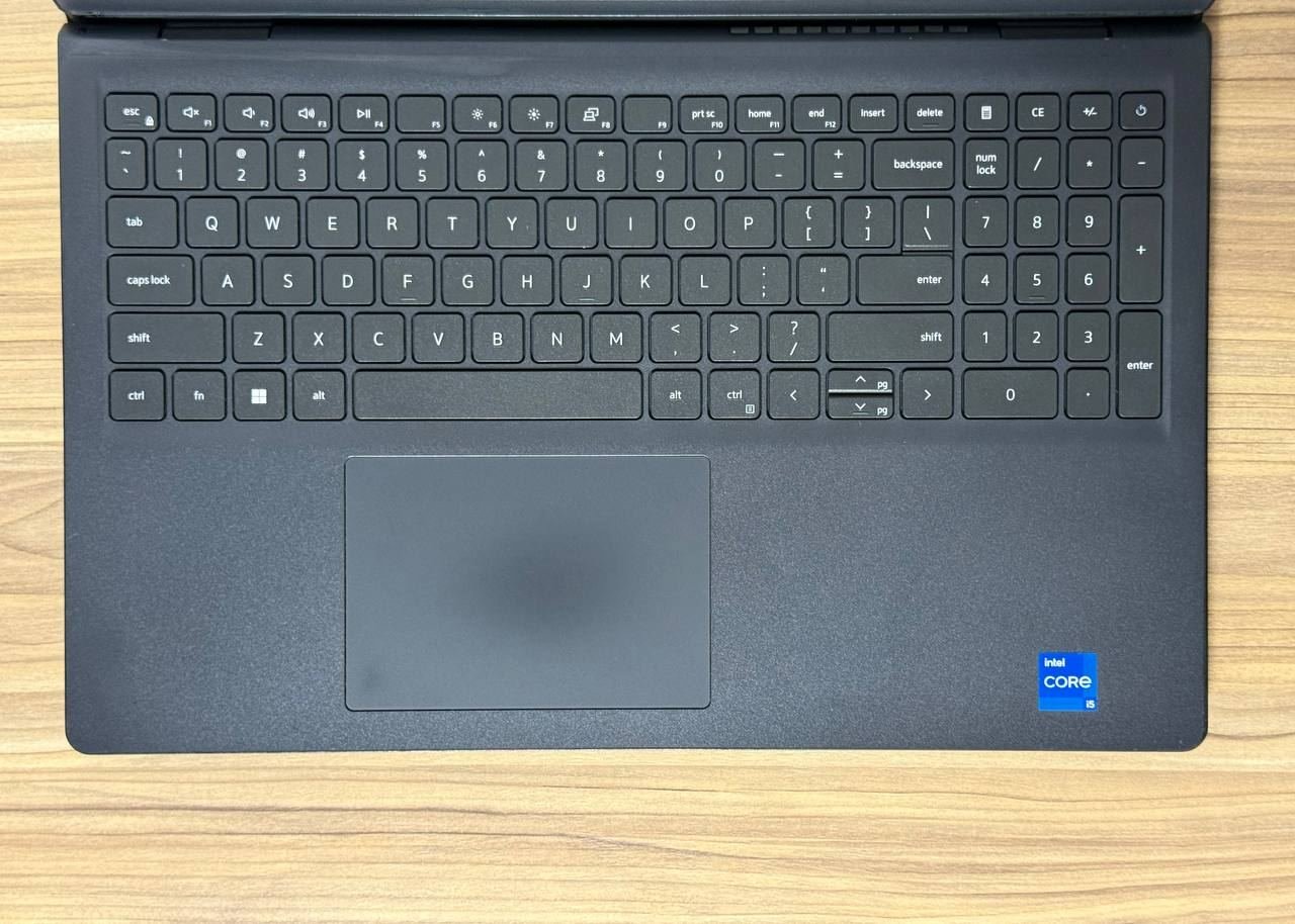 Notebook Dell i5 12th Generación, 16 de RAM y 256 SSD M.2 NVMe SemiNuevo