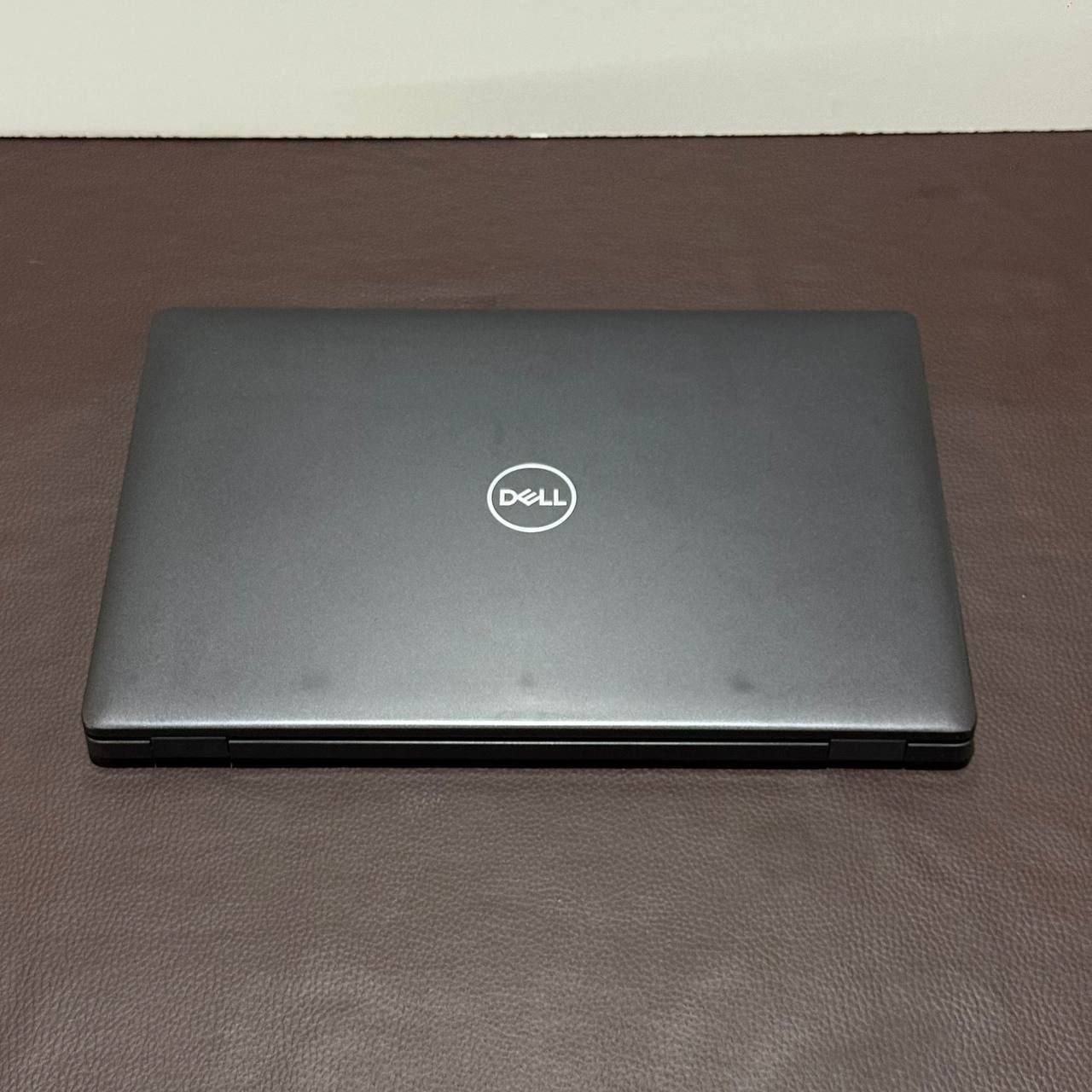 Notebook Dell i7 8th Generación, Teclado Retroiluminado, 8 de RAM y 256 SSD M.2 SemiNuevo